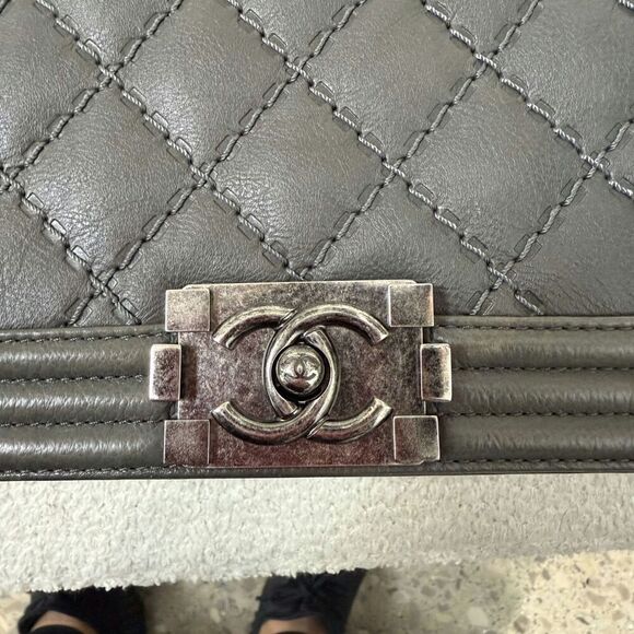 Chanel Metallic Calfskin Quilted Medium Boy Flap Dark Silver - Picture 9 of 12